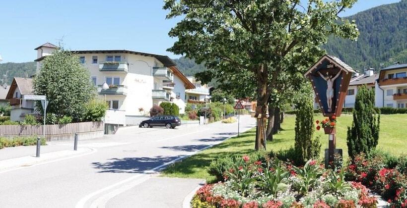 בית מלון כפרי Akelei