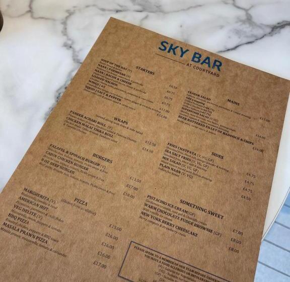 Отель Courtyard By Marriott London Heathrow Airport