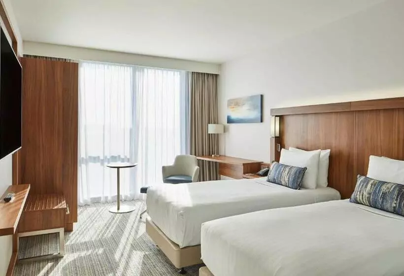Hotelli Courtyard By Marriott London Heathrow Airport