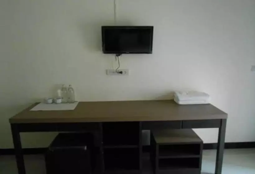 Hotelli Poomsiriplace