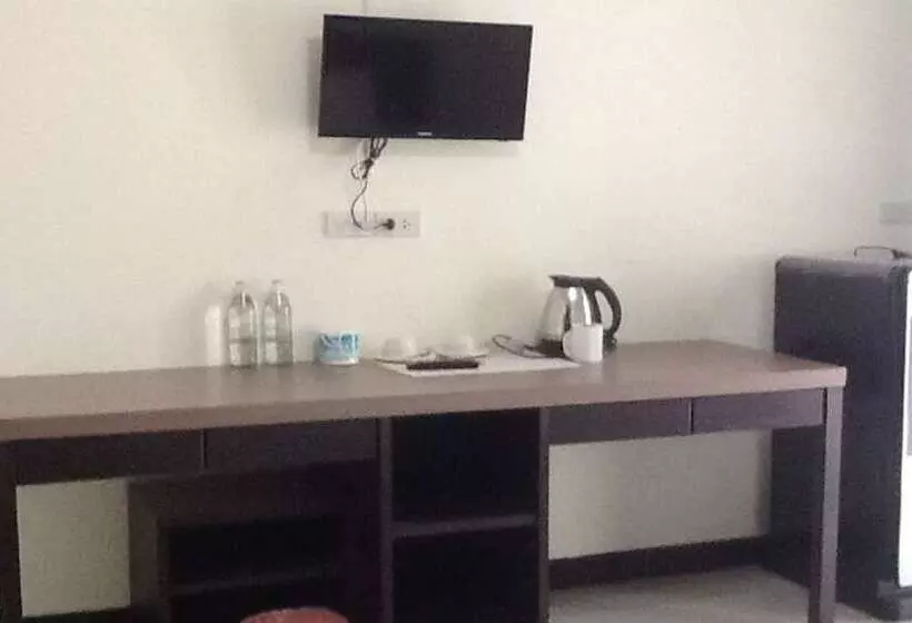 Hotelli Poomsiriplace