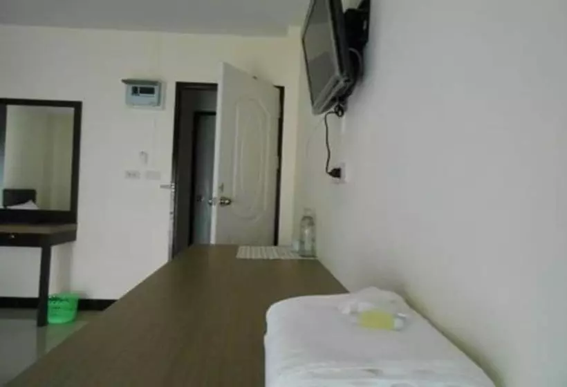 Hotelli Poomsiriplace