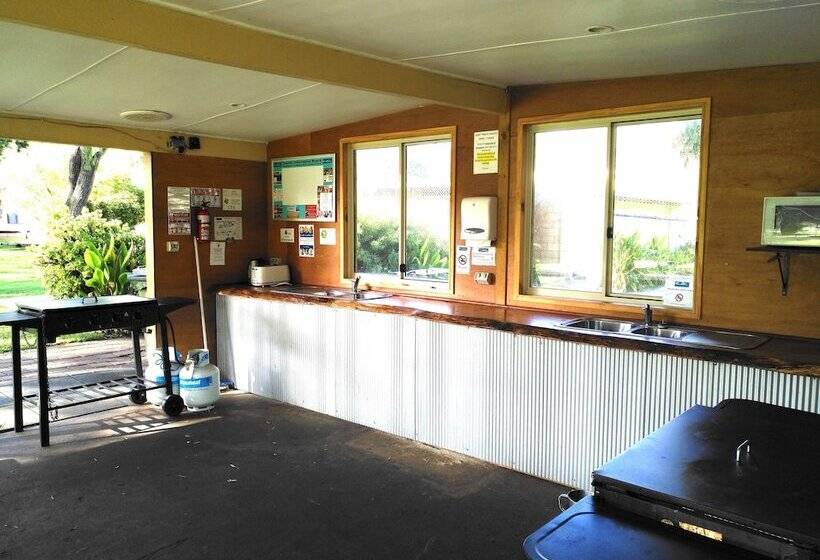 ホテル Sandy Bay Holiday Park