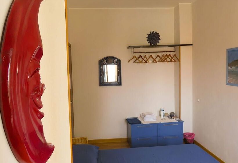 بنسيون Luna Rossa Rooms