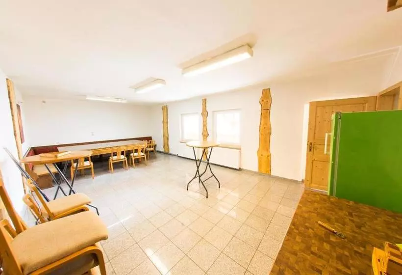 Retkeilymaja Landgasthof Seyrlberg