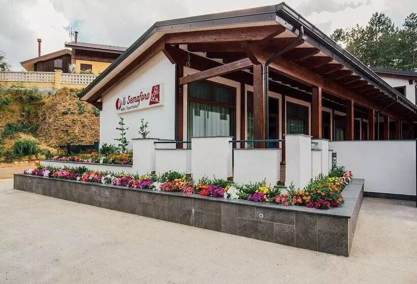 Aamiaismajoitus (B&B) Il Semaforo Sila