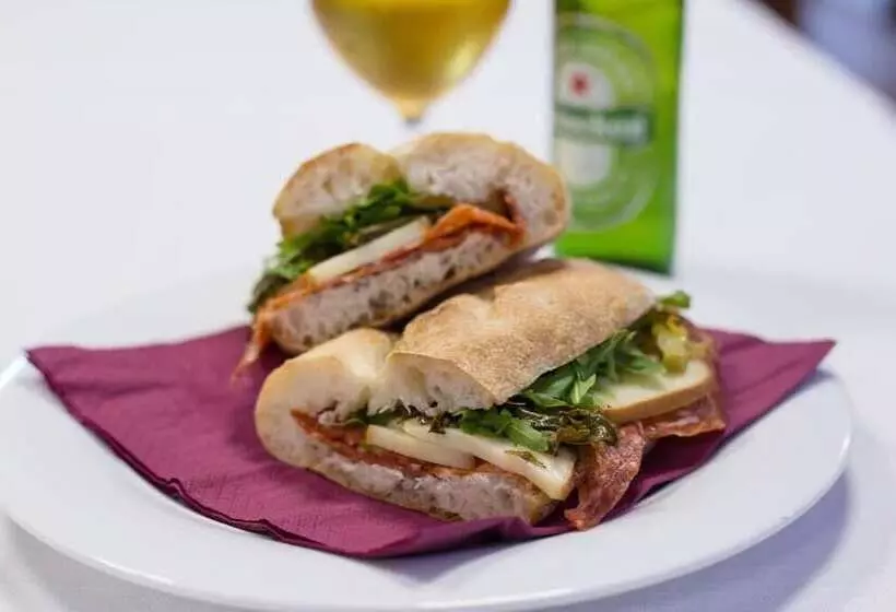 Aamiaismajoitus (B&B) Il Semaforo Sila