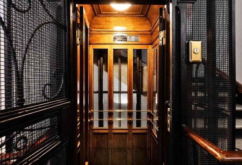 Bed and Breakfast Rooms Old Port Genova