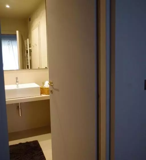 تختخواب و صبحانه Casa Crema   Porta Susa   Torino Centro