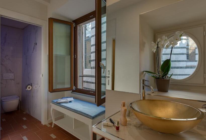 پانسیون Battistero Residenza D'epoca