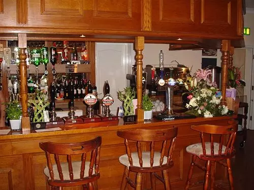 Отель Horse And Groom