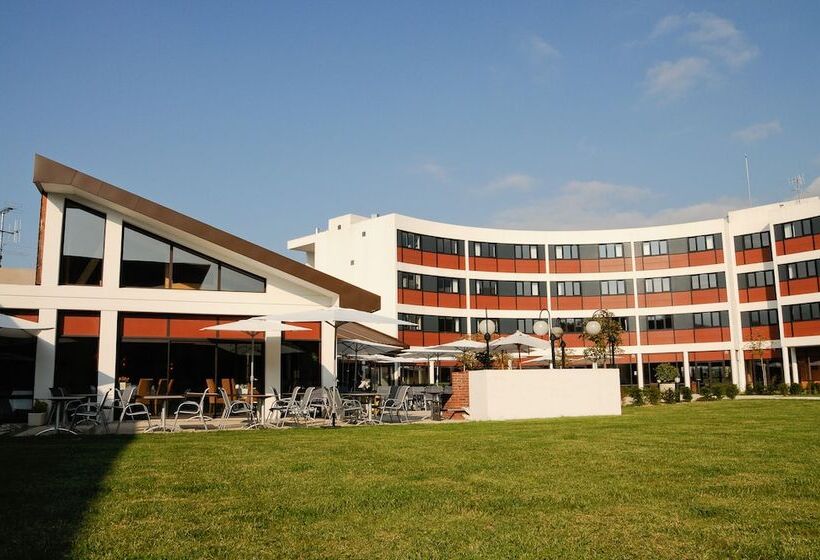 Отель Archamps Porte Sud De Geneve