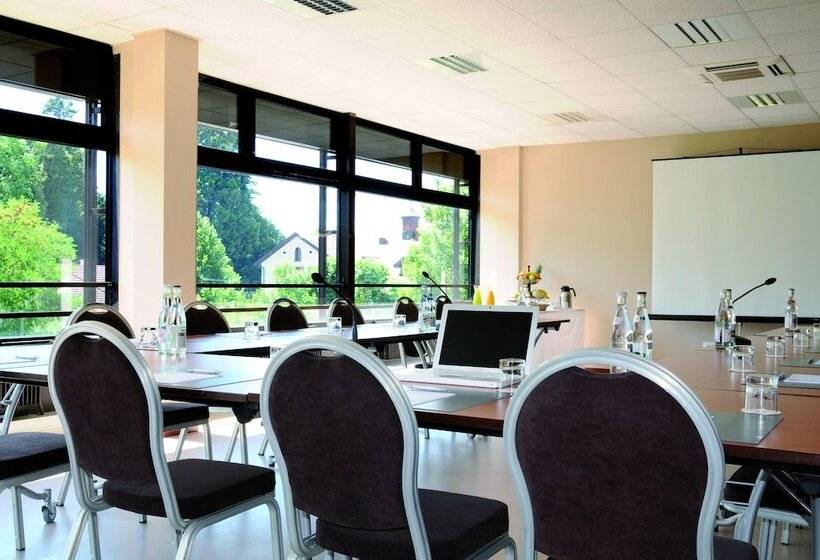 Отель Archamps Porte Sud De Geneve