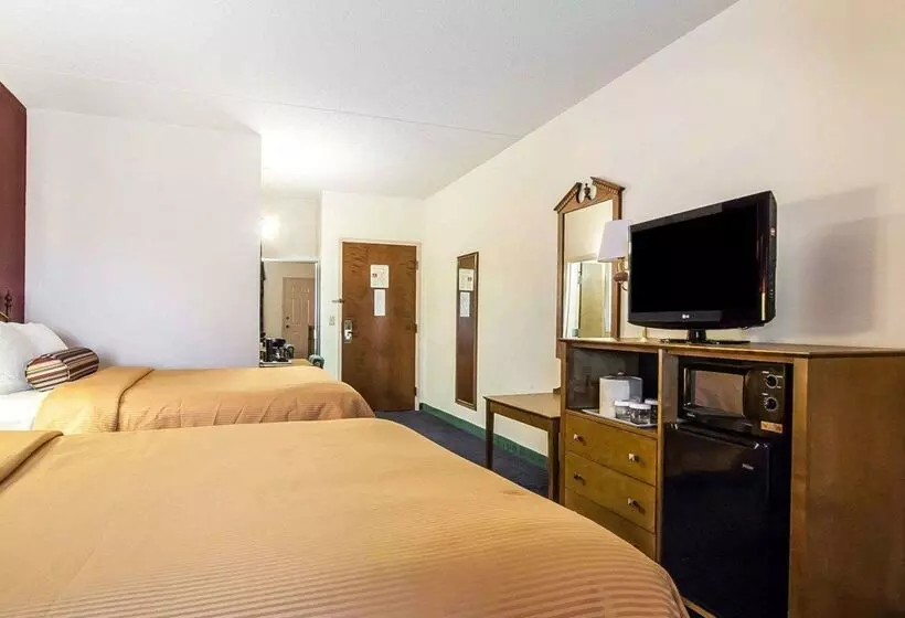 هتل Clarion Inn Branson