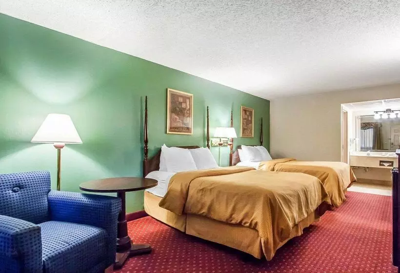 هتل Clarion Inn Branson