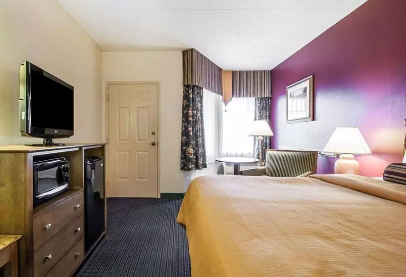 هتل Clarion Inn Branson