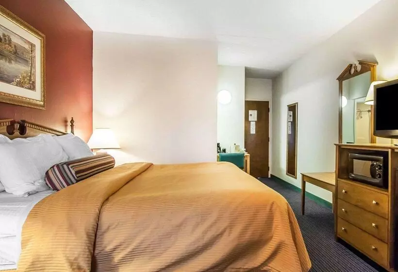 هتل Clarion Inn Branson