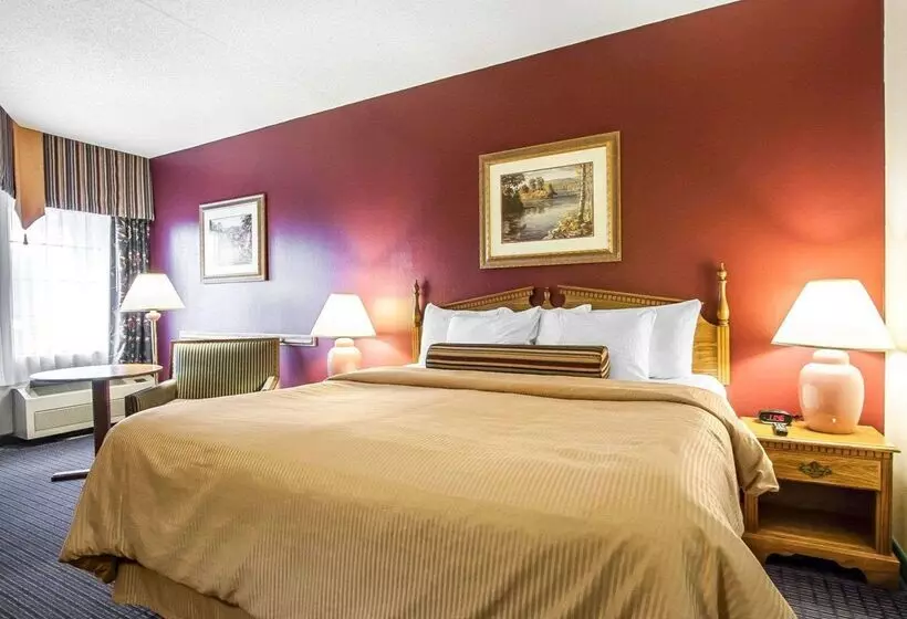 هتل Clarion Inn Branson