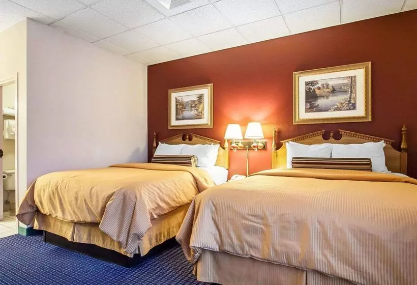 هتل Clarion Inn Branson