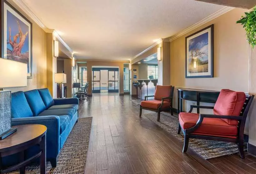 酒店 Comfort Inn & Suites El Centro I8