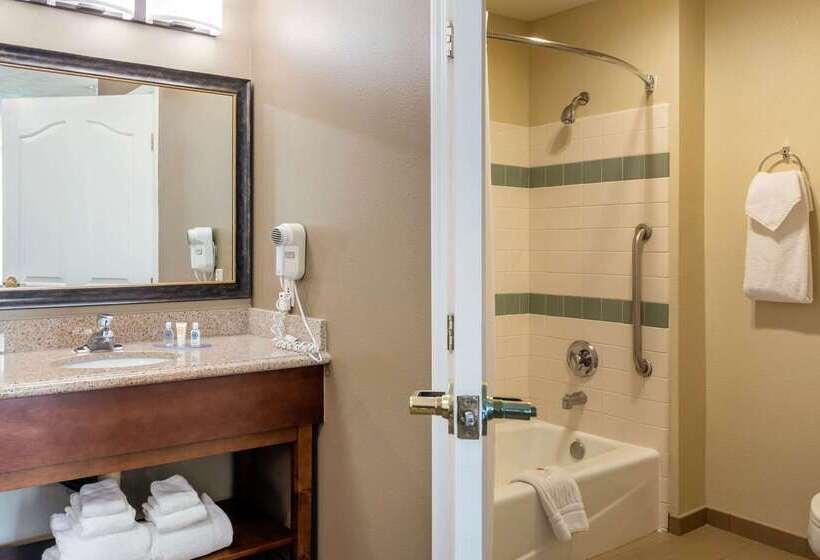 Отель Comfort Inn & Suites El Centro I8