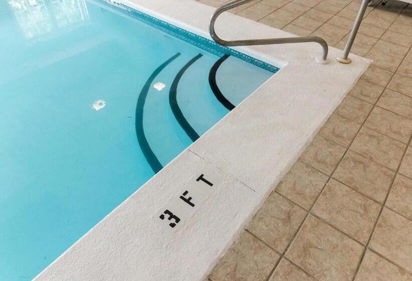 호텔 Country Inn & Suites By Radisson, Helen, Ga