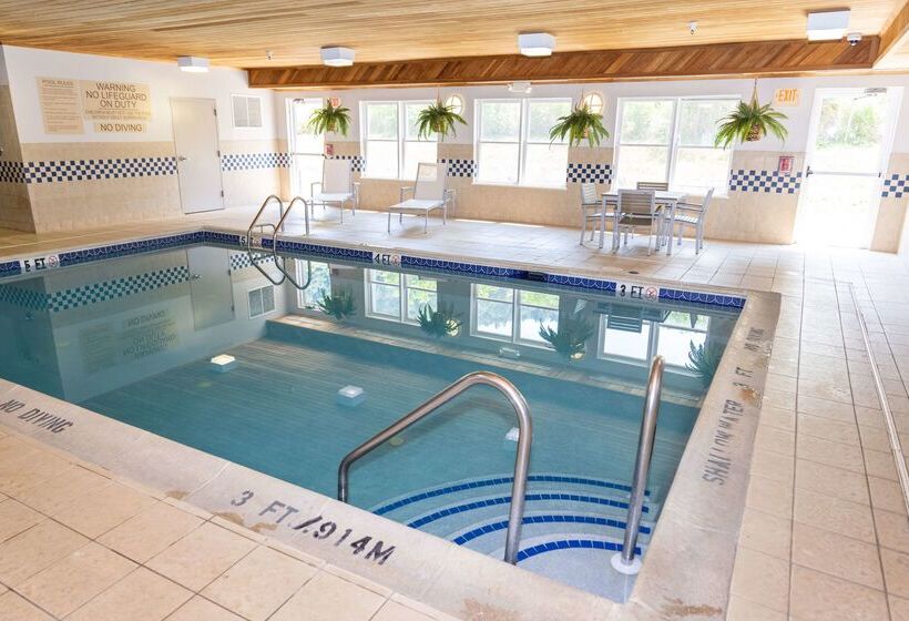 בית מלון כפרי Country Inn & Suites By Radisson, Lehighton Jim Thorpe, Pa