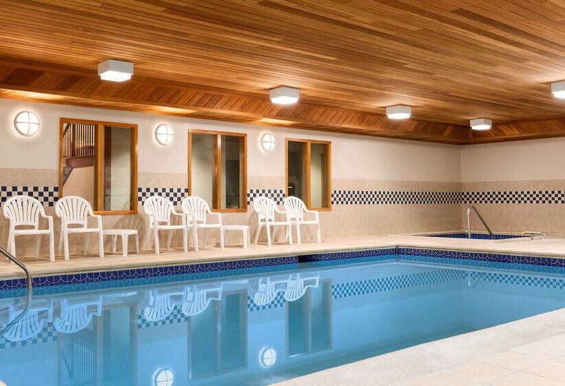 בית מלון כפרי Country Inn & Suites By Radisson, Lehighton Jim Thorpe, Pa