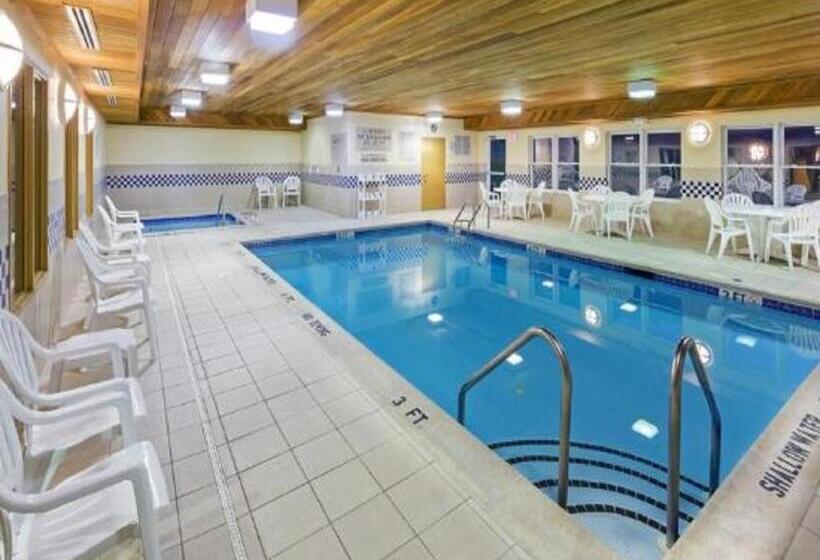 בית מלון כפרי Country Inn & Suites By Radisson, Lehighton Jim Thorpe, Pa