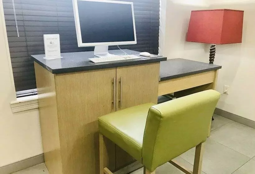 호텔 Country Inn & Suites By Radisson, Warner Robins, Ga