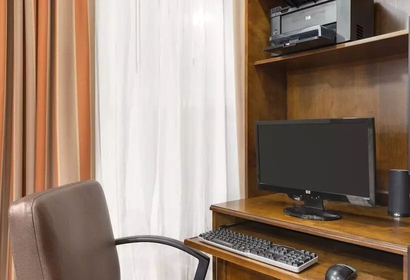 호텔 Country Inn & Suites By Radisson, Warner Robins, Ga