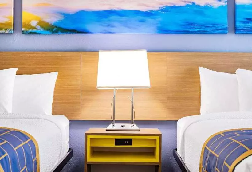 ホテル Days Inn & Suites By Wyndham Savannah Midtown