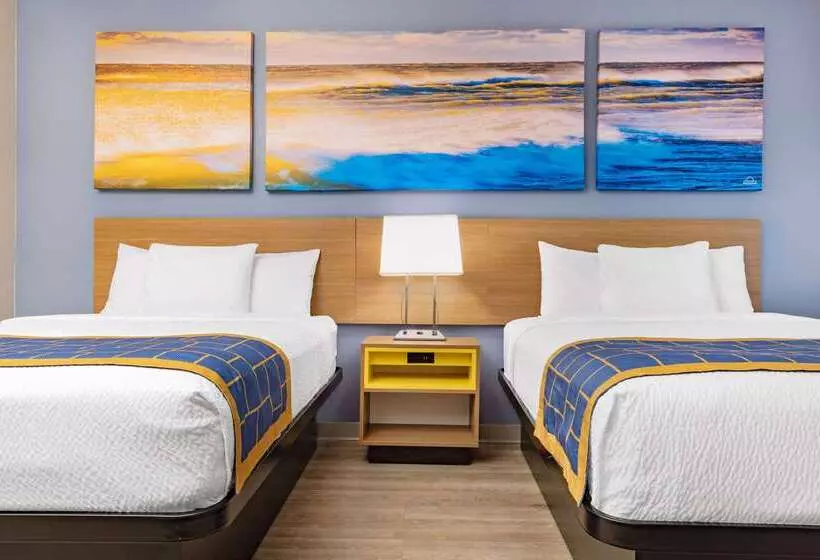 ホテル Days Inn & Suites By Wyndham Savannah Midtown