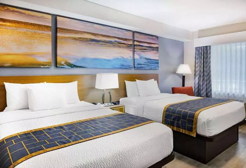 ホテル Days Inn & Suites By Wyndham Savannah Midtown