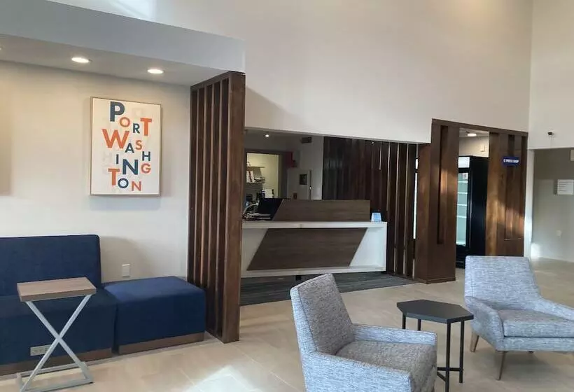 ホテル Holiday Inn Express & Suites Port Washington, An Ihg