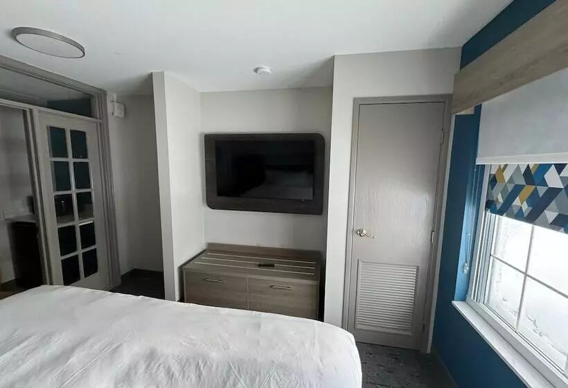 ホテル Holiday Inn Express & Suites Port Washington, An Ihg