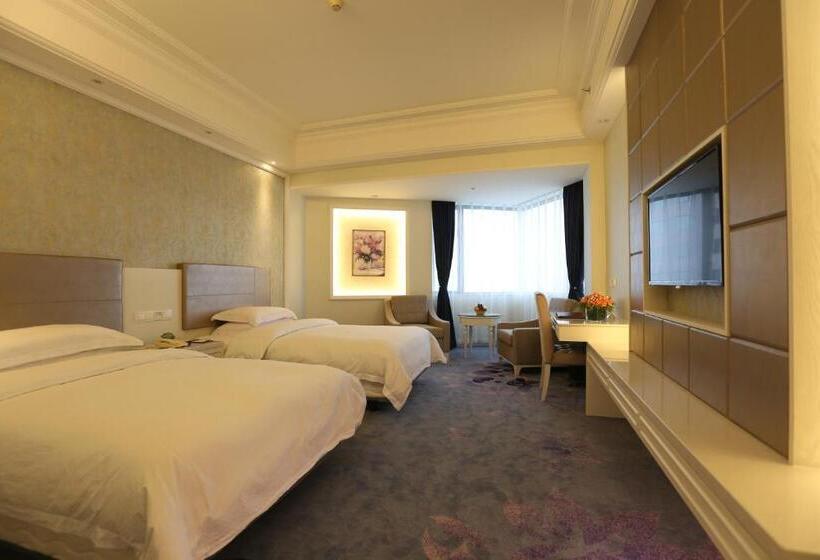 Otel Pantower International