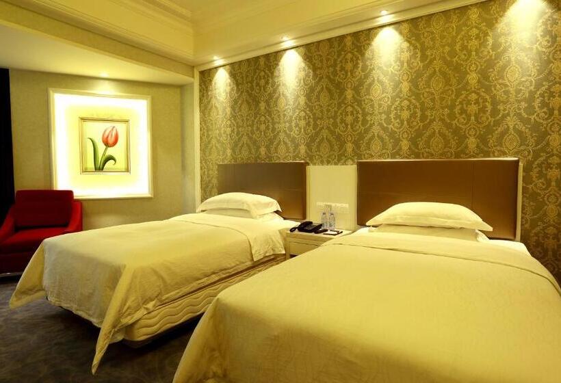 Otel Pantower International