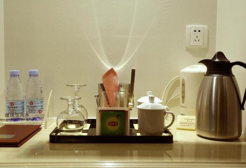 Otel Pantower International