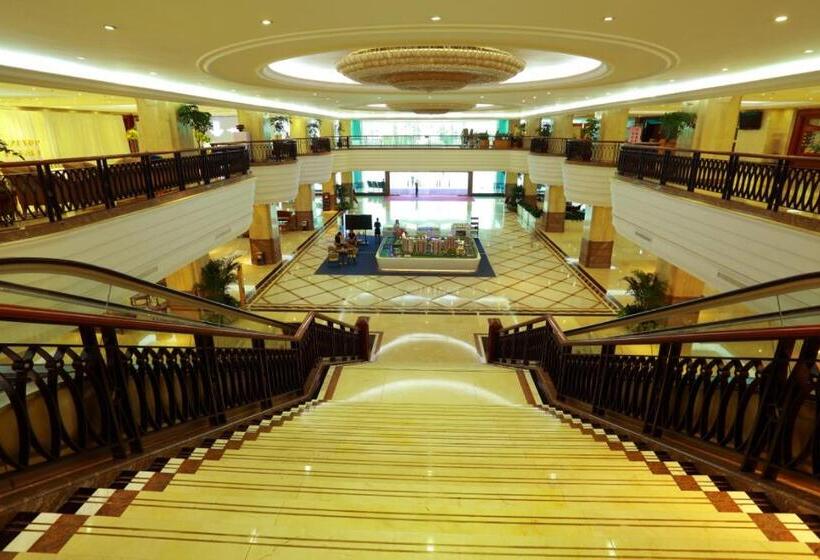 Otel Pantower International