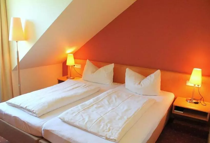 Отель Und Restaurant Eurohof