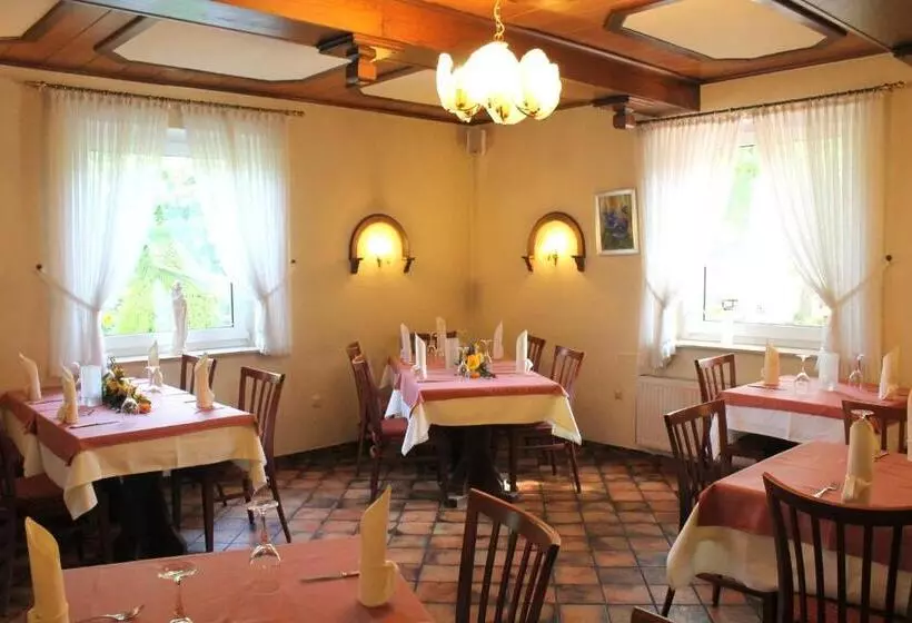 Отель Und Restaurant Eurohof