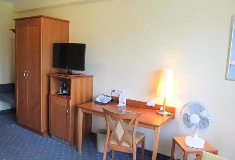 Отель Und Restaurant Eurohof