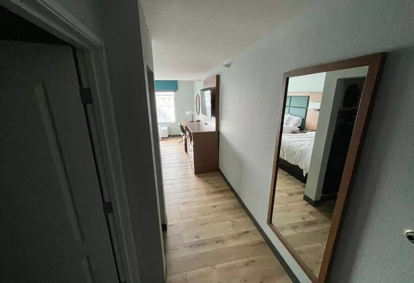 בית מלון כפרי Wingate By Wyndham