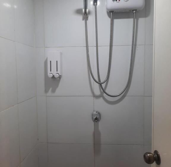 Airport Hostel Manila