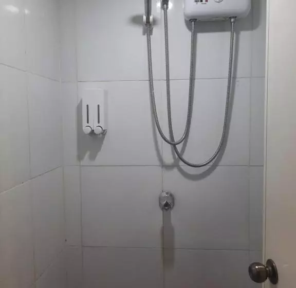 Airport Hostel Manila