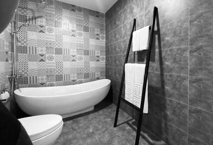 Highlight House Hotel & Coffee