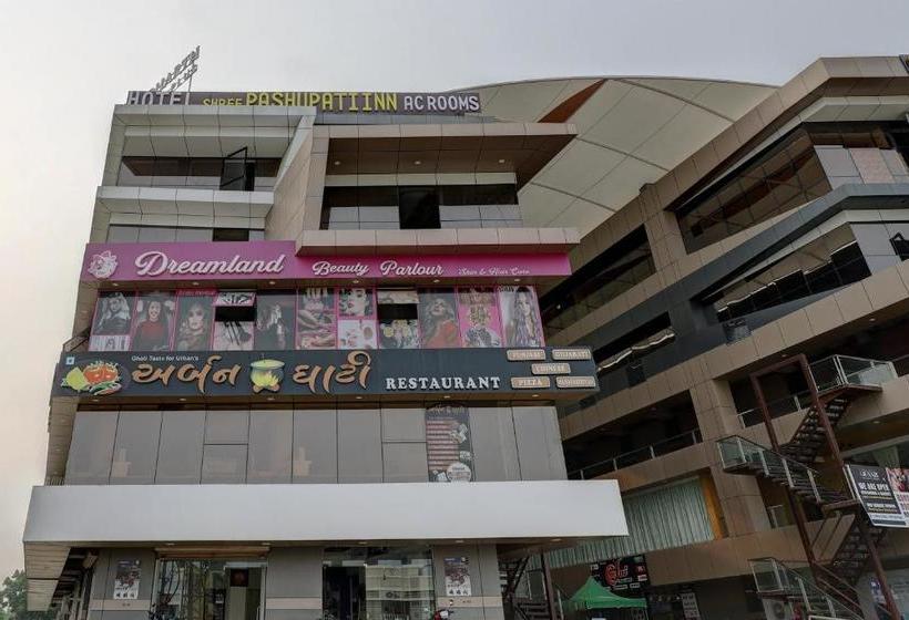 فندق Oyo 75791  Shree Pashupati Inn