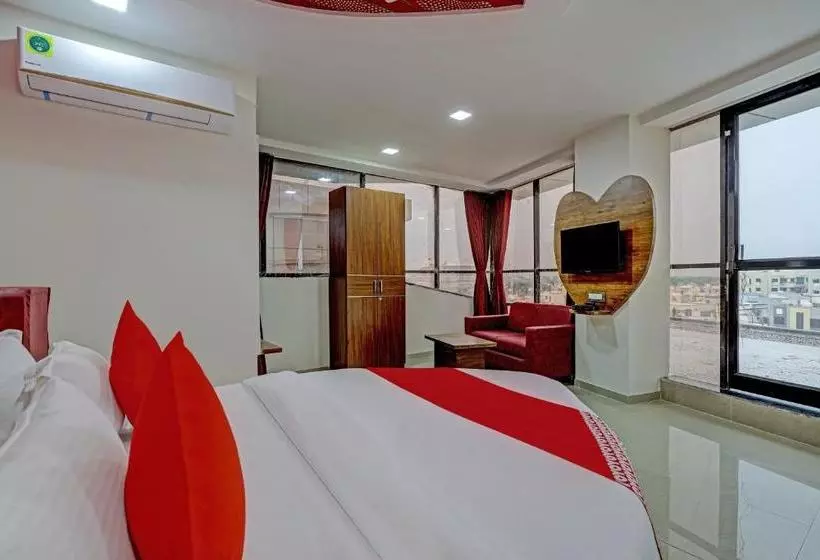 ホテル Oyo 75791  Shree Pashupati Inn