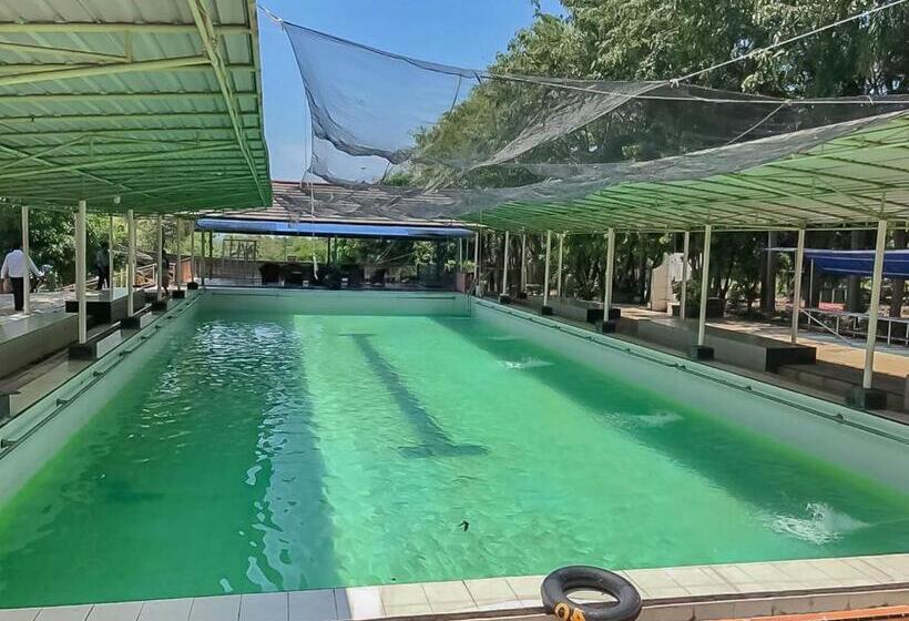 בית מלון כפרי Taman Wisata Siwalk Cottage Syariah